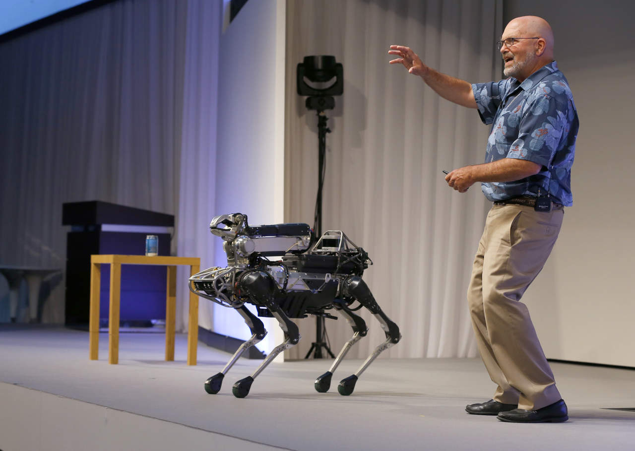 Robots sensación en YouTube se alistan para entrar al mercado. Noticias en tiempo real