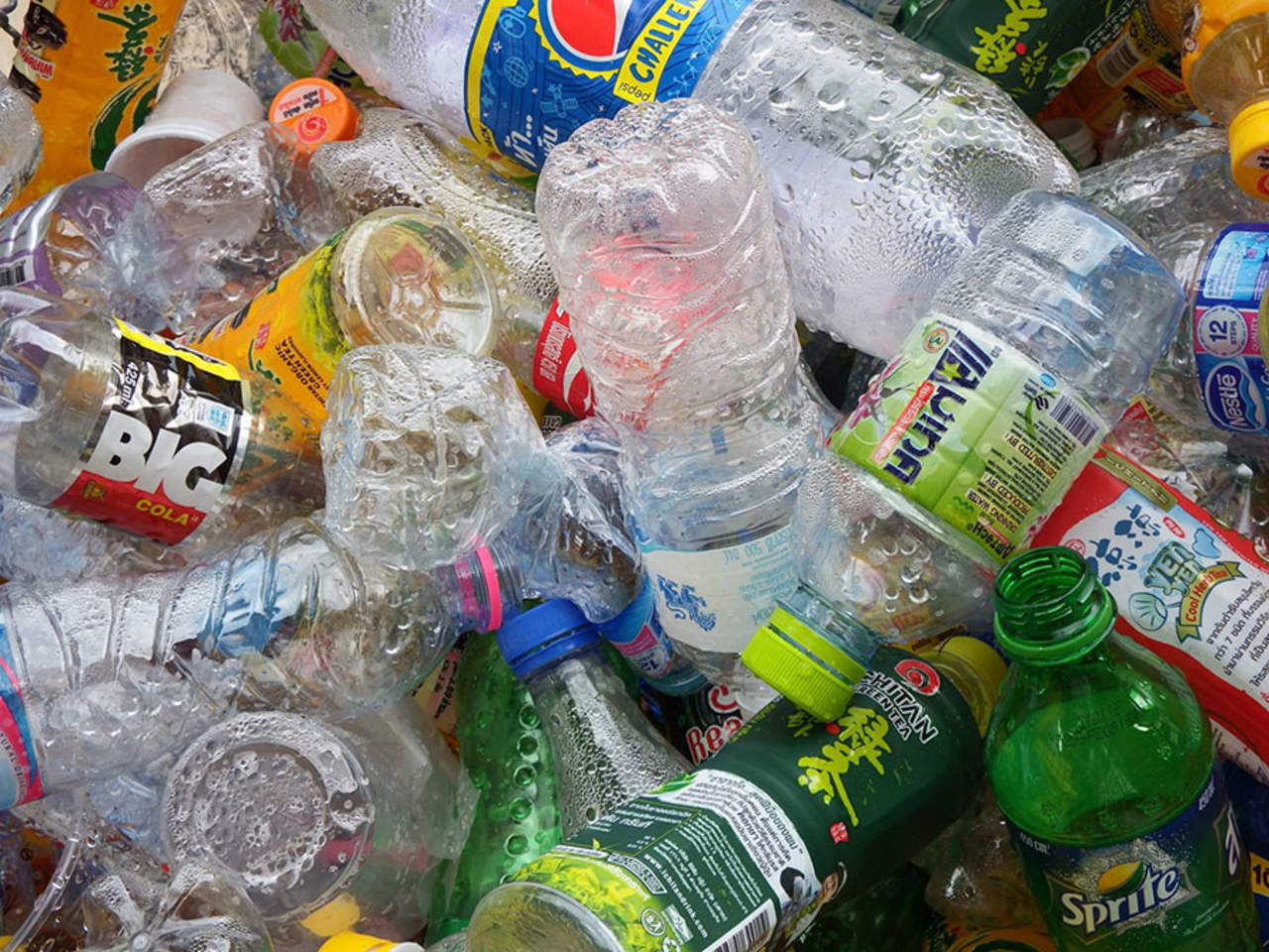 México busca vender plástico reciclado a China. Noticias en tiempo real