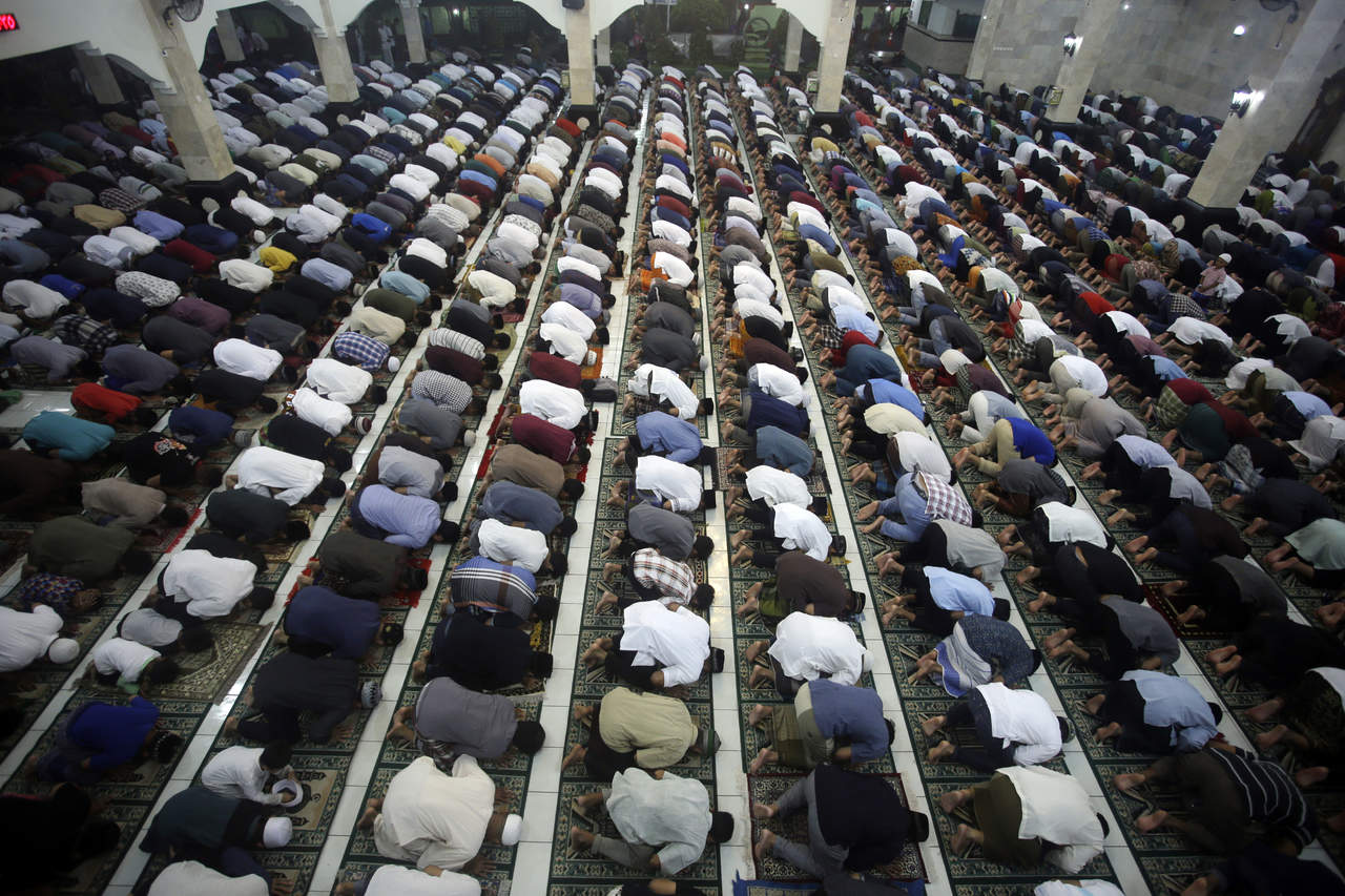 Millones de musulmanes se preparan para el Ramadán. Noticias en tiempo real