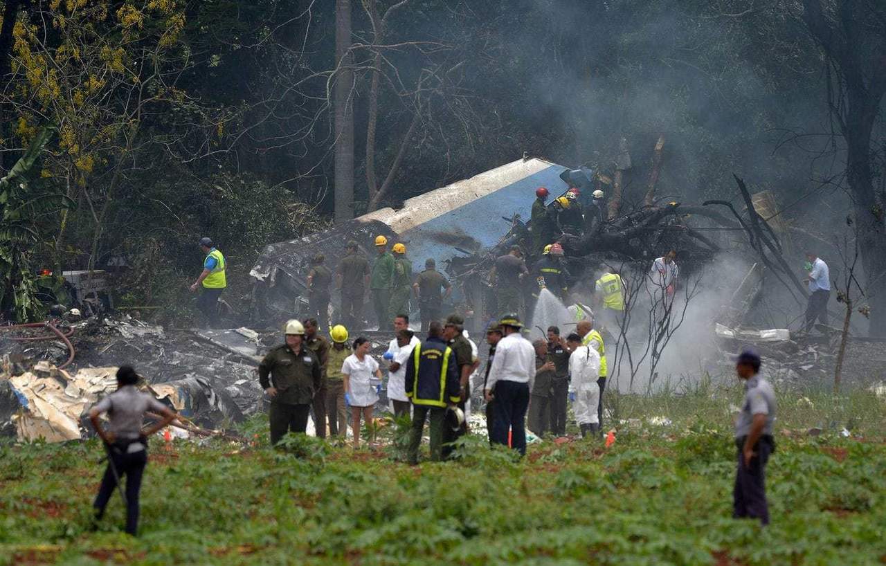Reportan tres supervivientes de avionazo en Cuba. Noticias en tiempo real
