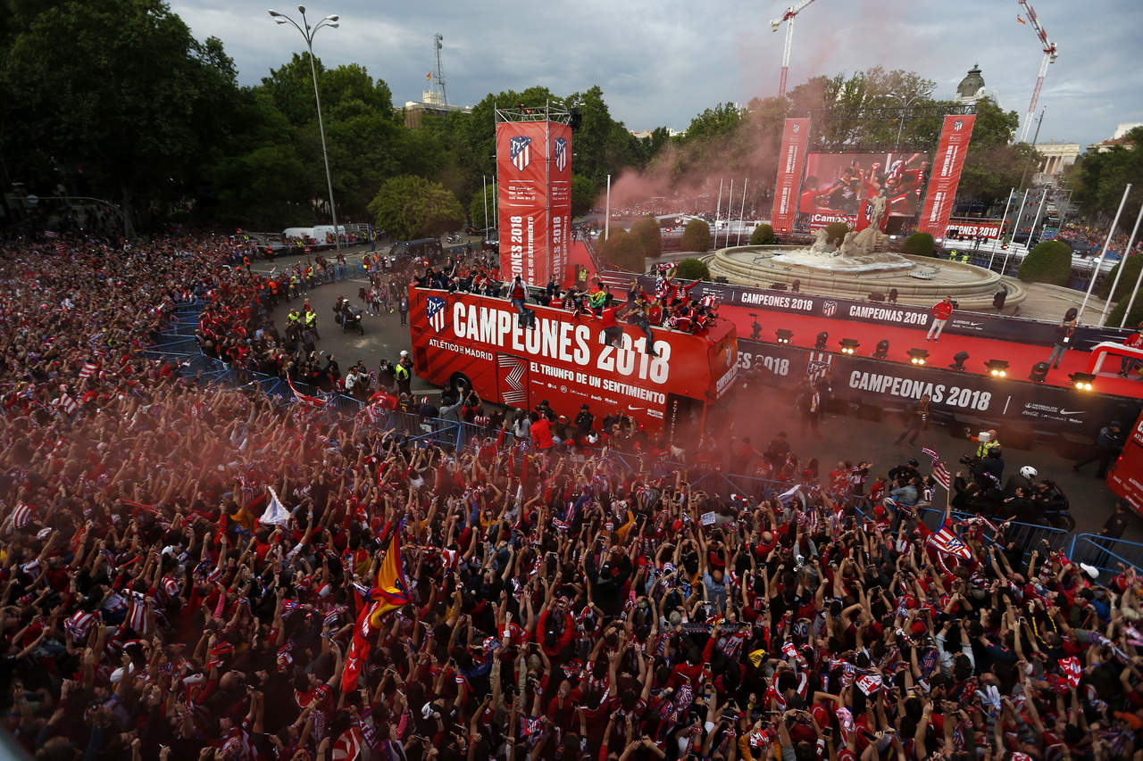 El Atleti festeja título de la Europa League en Madrid. Noticias en tiempo real