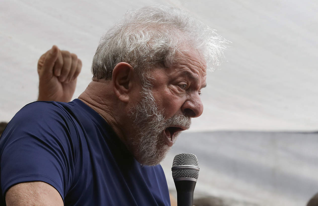 Piden regresar beneficios retirados al expresidente Lula. Noticias en tiempo real