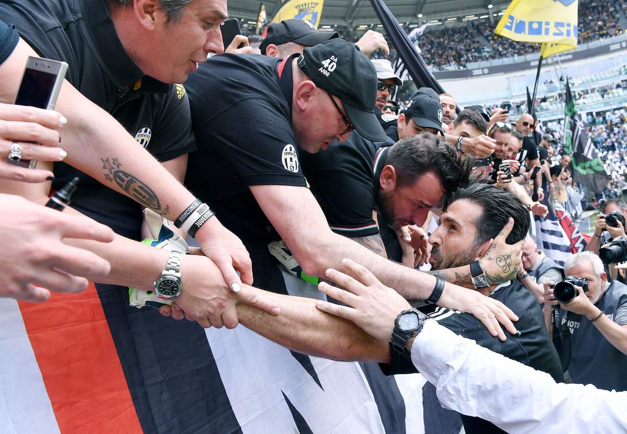 La emotiva despedida del Juventus a Buffon. Noticias en tiempo real