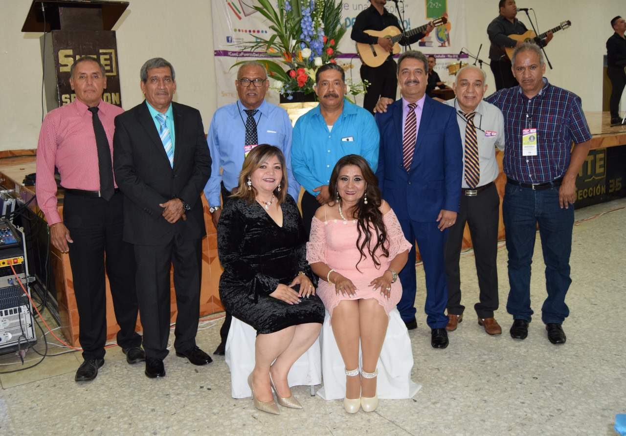 Celebran Día del Maestro, El Siglo de Torreón