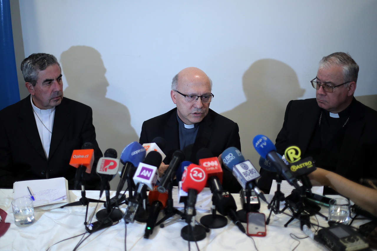Iglesia de Chile suspende a 14 sacerdotes por delitos sexuales. Noticias en tiempo real