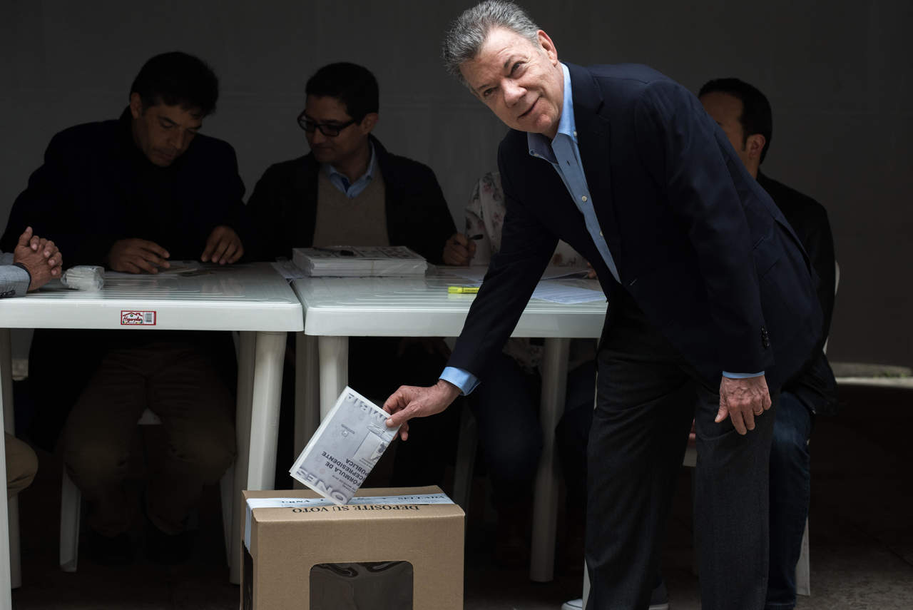 Colombianos salen a las urnas a elegir presidente. Noticias en tiempo real