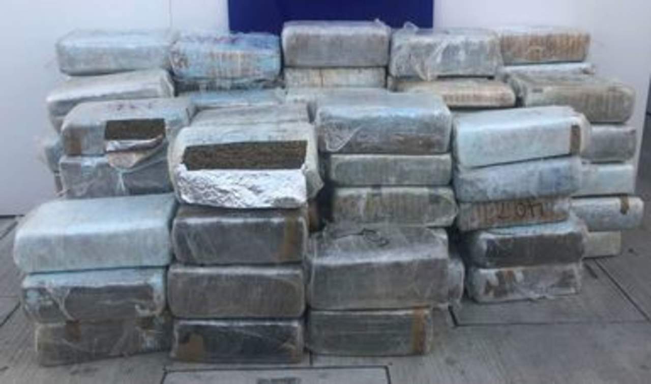 Militares aseguran dos toneladas de droga en la Durango-Mazatlán. Noticias en tiempo real