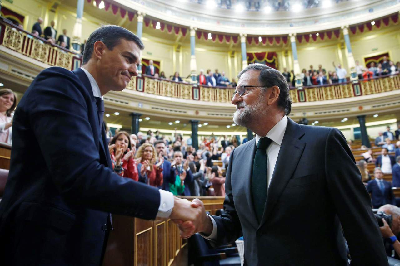 Tiene España nuevo presidente tras salida de Rajoy. Noticias en tiempo real