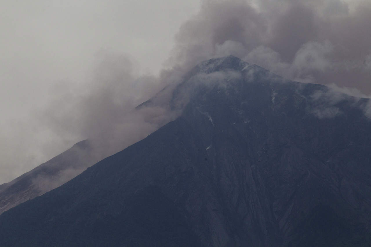 Aumentan a siete los muertos por la erupción del volcán de Fuego. Noticias en tiempo real