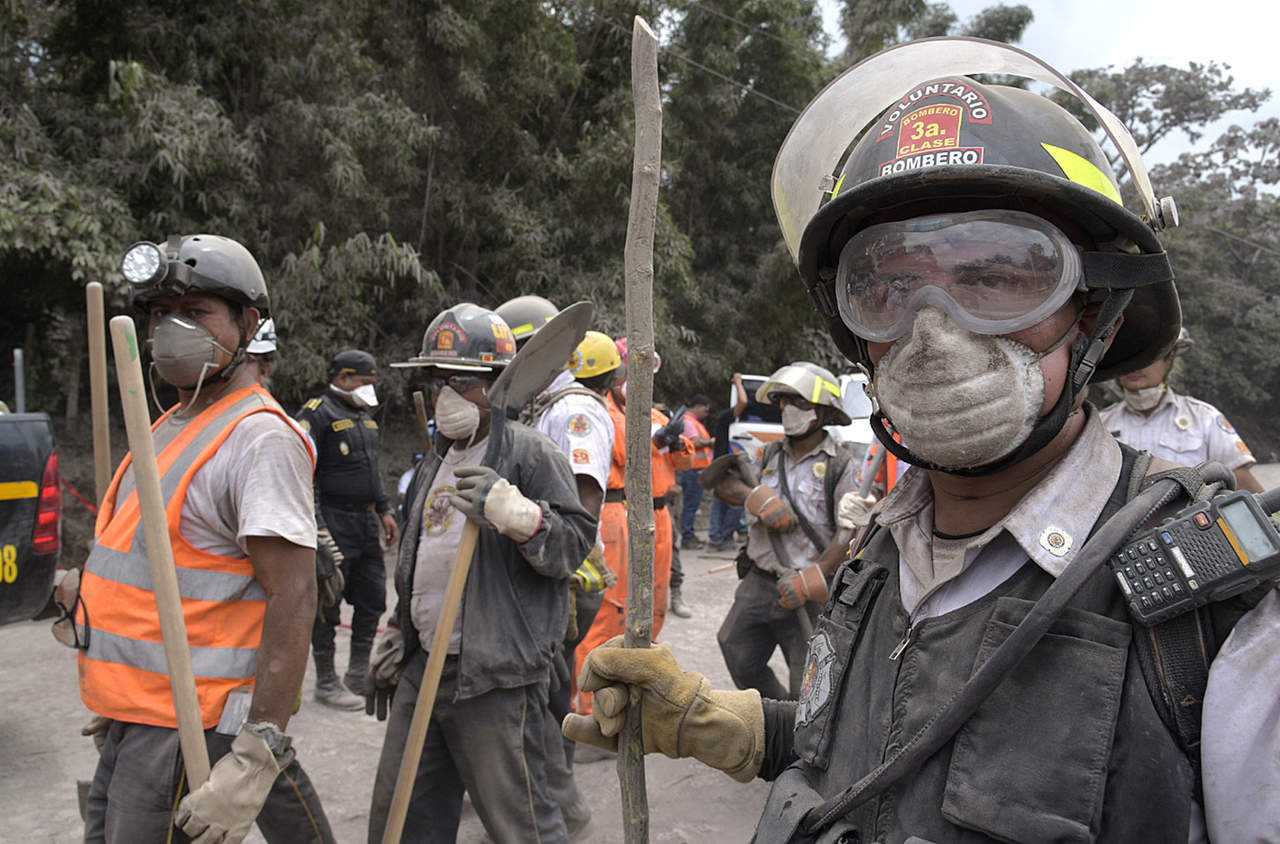 Ordenan evacuar comunidades cercanas a Volcán de Fuego en Guatemala. Noticias en tiempo real