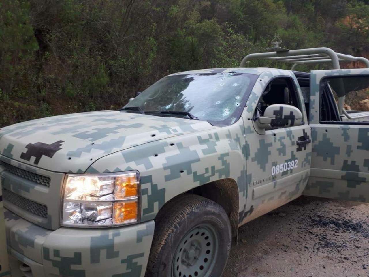 Encuentran cadáver en camioneta clonada del Ejército en Guerrero. Noticias en tiempo real