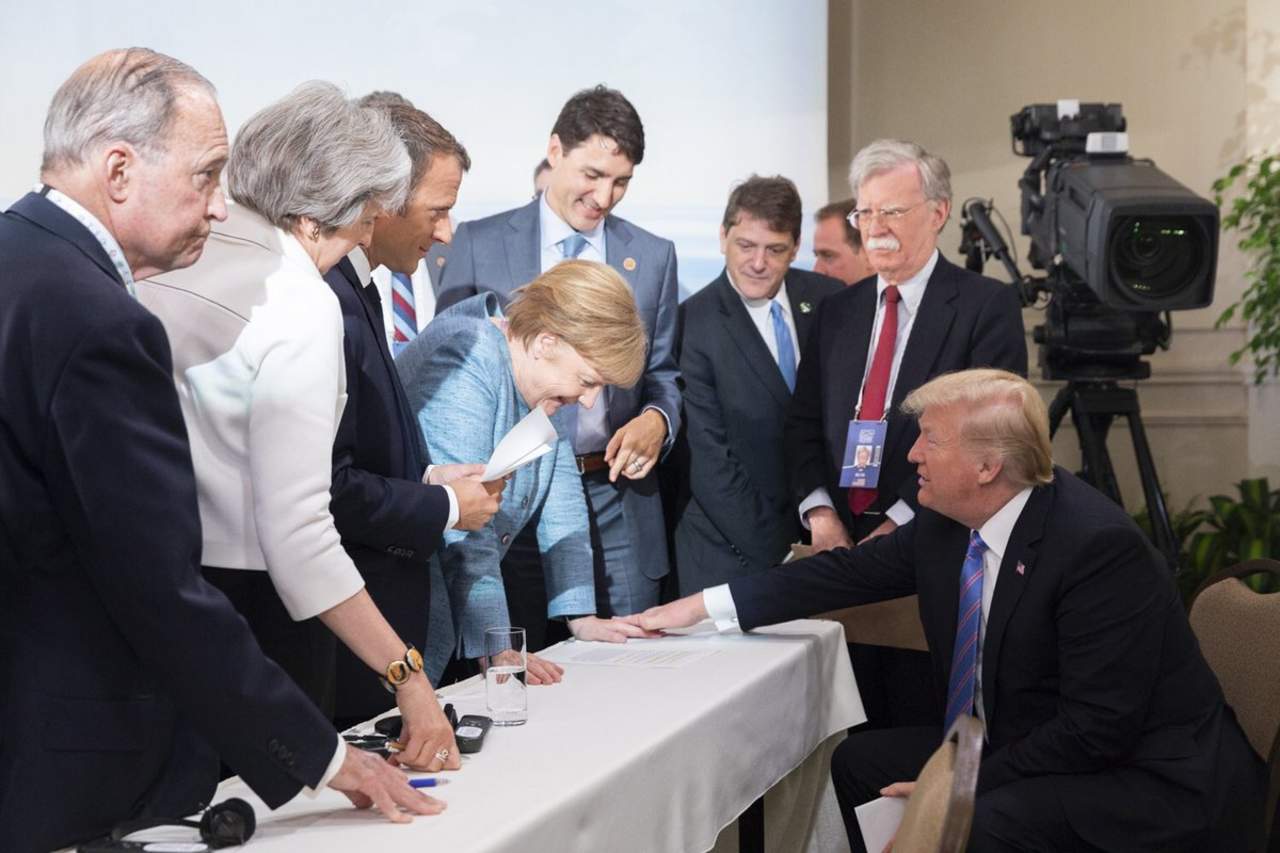 Trump da su versión de foto con líderes del G7. Noticias en tiempo real