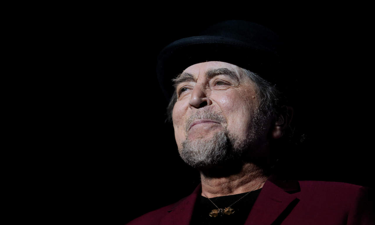 Joaquín Sabina se queda mudo y abandona un mal concierto. Noticias en tiempo real