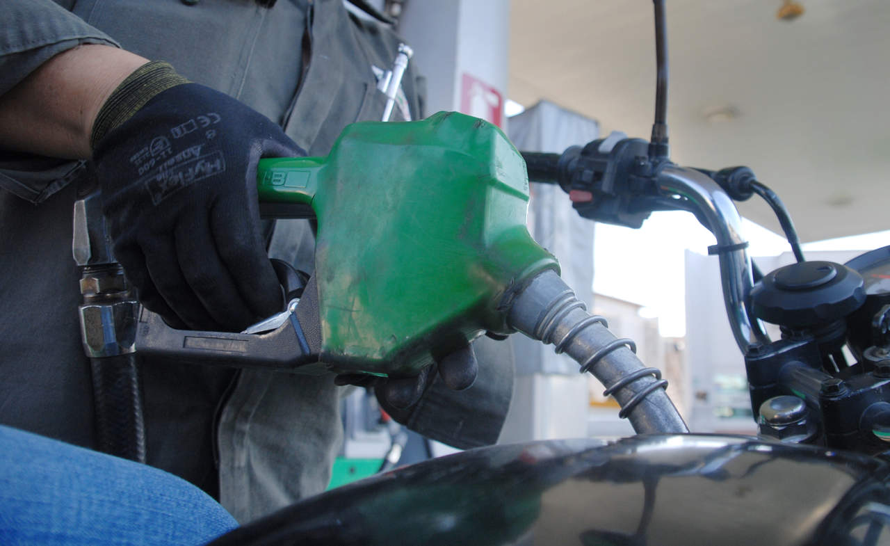 Gasolina Magna supera barrera de 19 pesos por litro. Noticias en tiempo real
