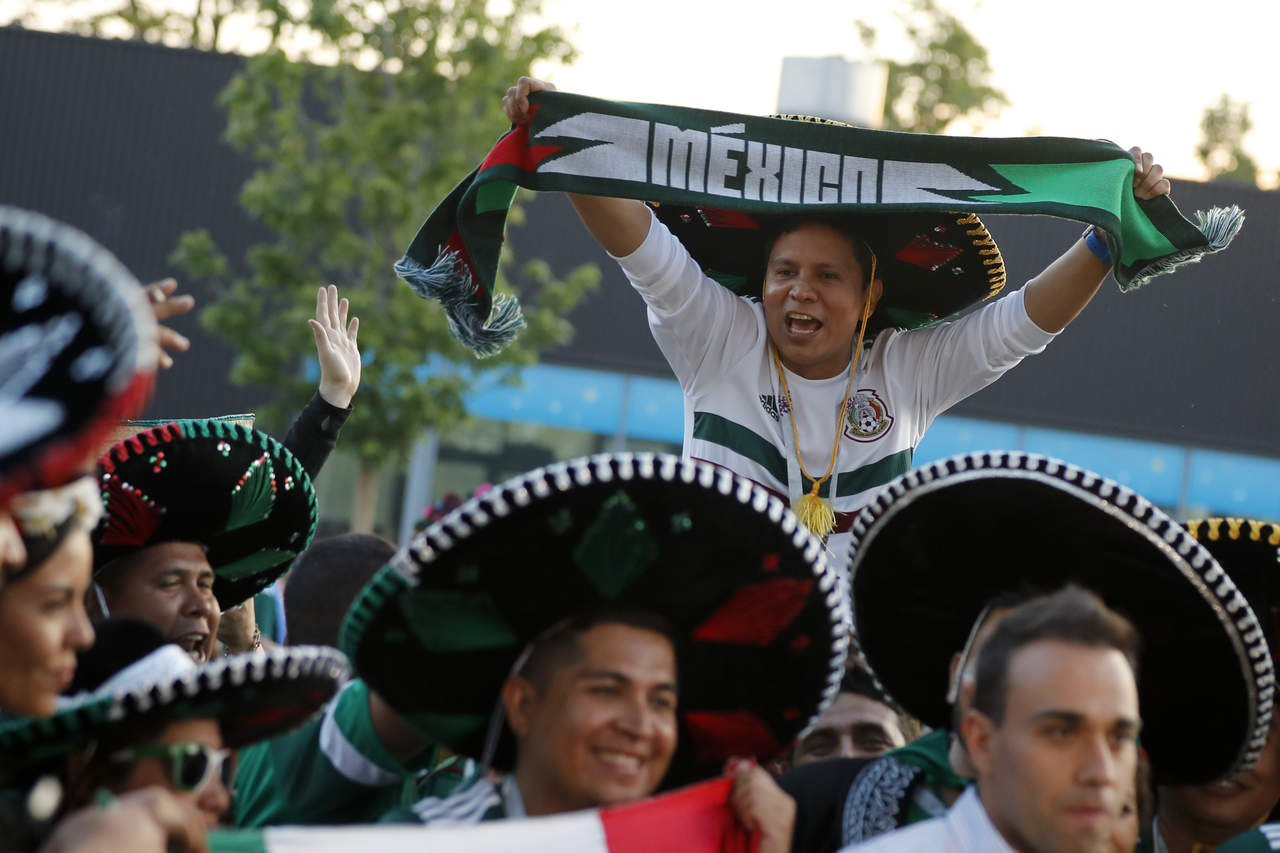 Ridículos de aficionados mexicanos en Mundiales. Noticias en tiempo real