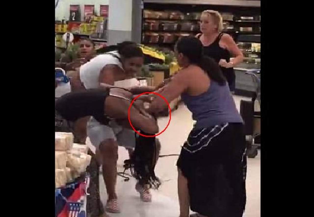 VIDEO: Se desata pelea entre mujeres en tienda comercial. Noticias en tiempo real