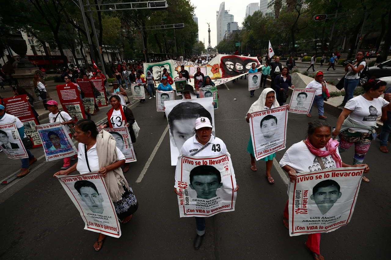 Nuevos libros de texto incluyen Ayotzinapa y Corrupción. Noticias en tiempo real