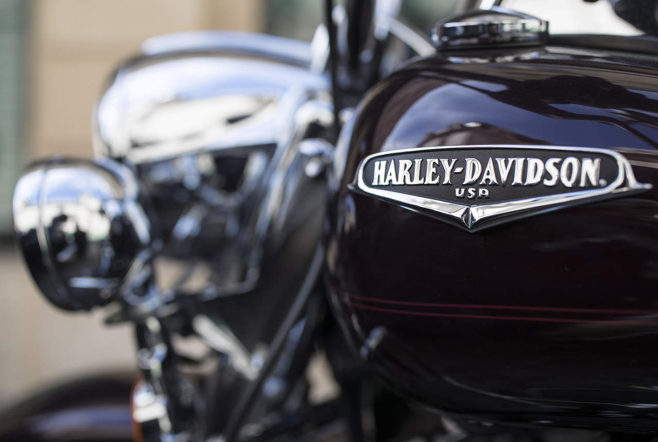Trump acusa a Harley Davidson de usar aranceles para salir de EU. Noticias en tiempo real