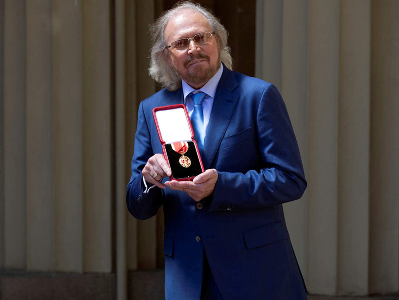 Barry Gibb, el último Bee Gees, nombrado Caballero del Imperio británico. Noticias en tiempo real