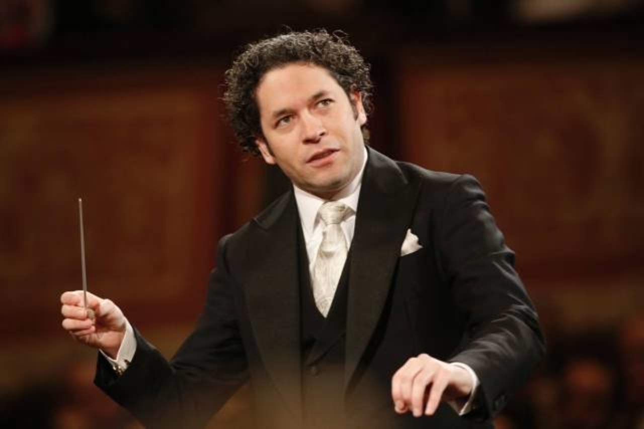 Gustavo Dudamel ofrecerá dos conciertos en Chile para honrar al maestro Abre. Noticias en tiempo real