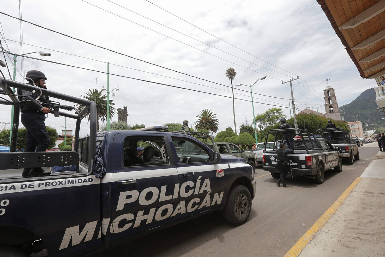 Autoridades despliegan a 10 mil elementos en Michoacán. Noticias en tiempo real