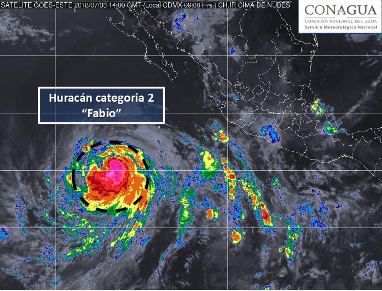 Huracán Fabio alcanza categoría 2, mientras se aleja de México. Noticias en tiempo real