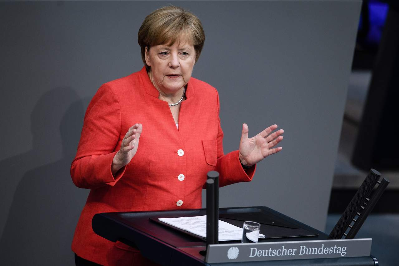 Merkel promete esfuerzos para evitar una guerra comercial con EU. Noticias en tiempo real