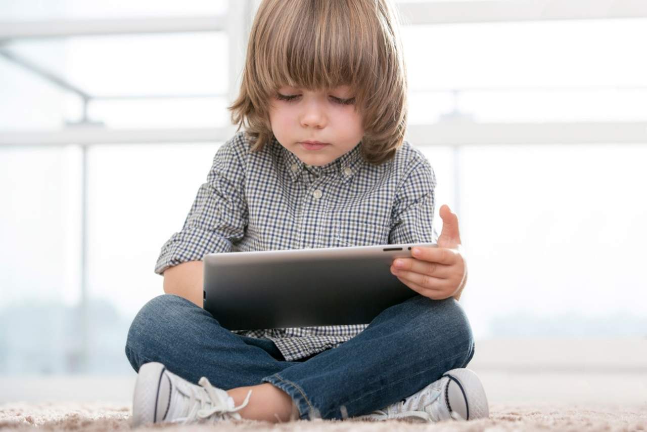 Niños dedicarán un tercio de sus vacaciones al uso de tecnologías. Noticias en tiempo real