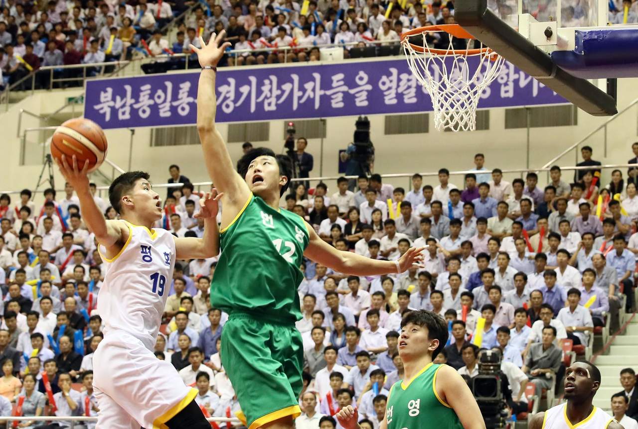 Prensa de Pyongyang recoge partidos de baloncesto entre las Coreas. Noticias en tiempo real