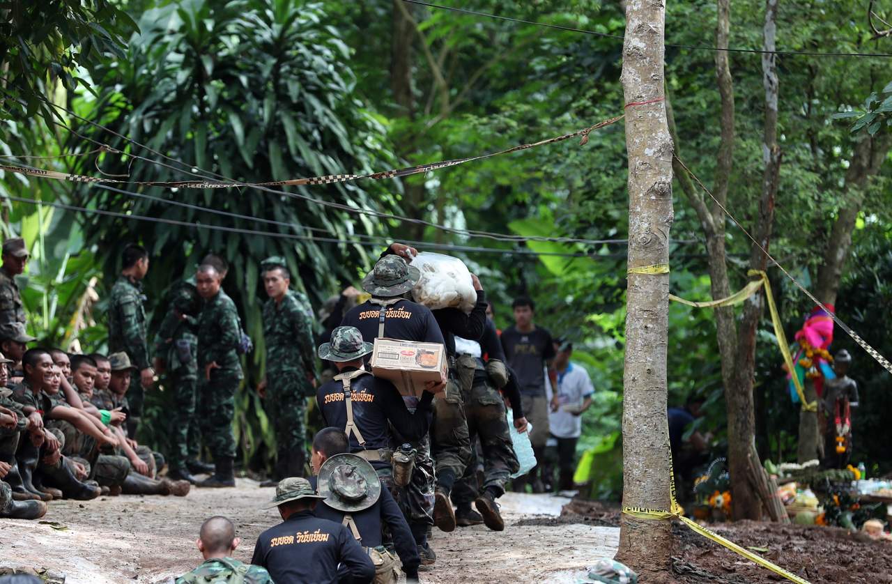 Rescatista muere en Tailandia por falta de oxígeno en cueva. Noticias en tiempo real