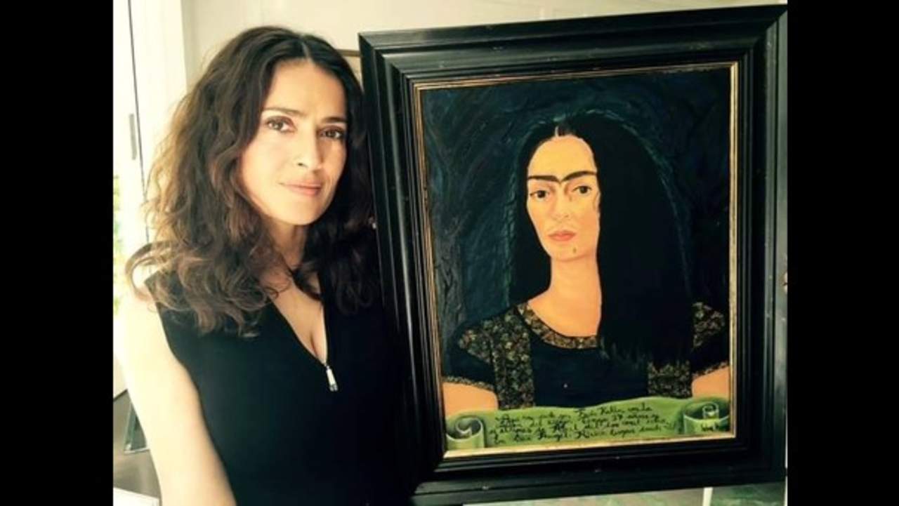 Salma Hayek se metió en pintura de Frida Kahlo. Noticias en tiempo real