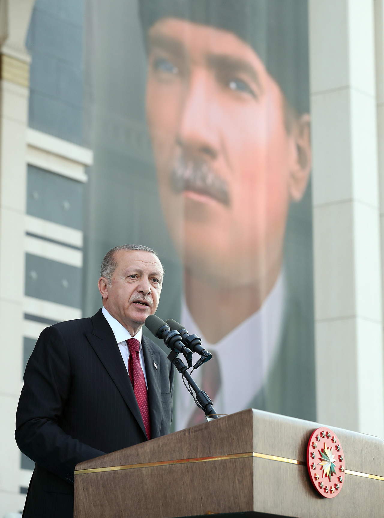 Erdogan inaugura sistema presidencialista; refuerza poderes en Turquía. Noticias en tiempo real