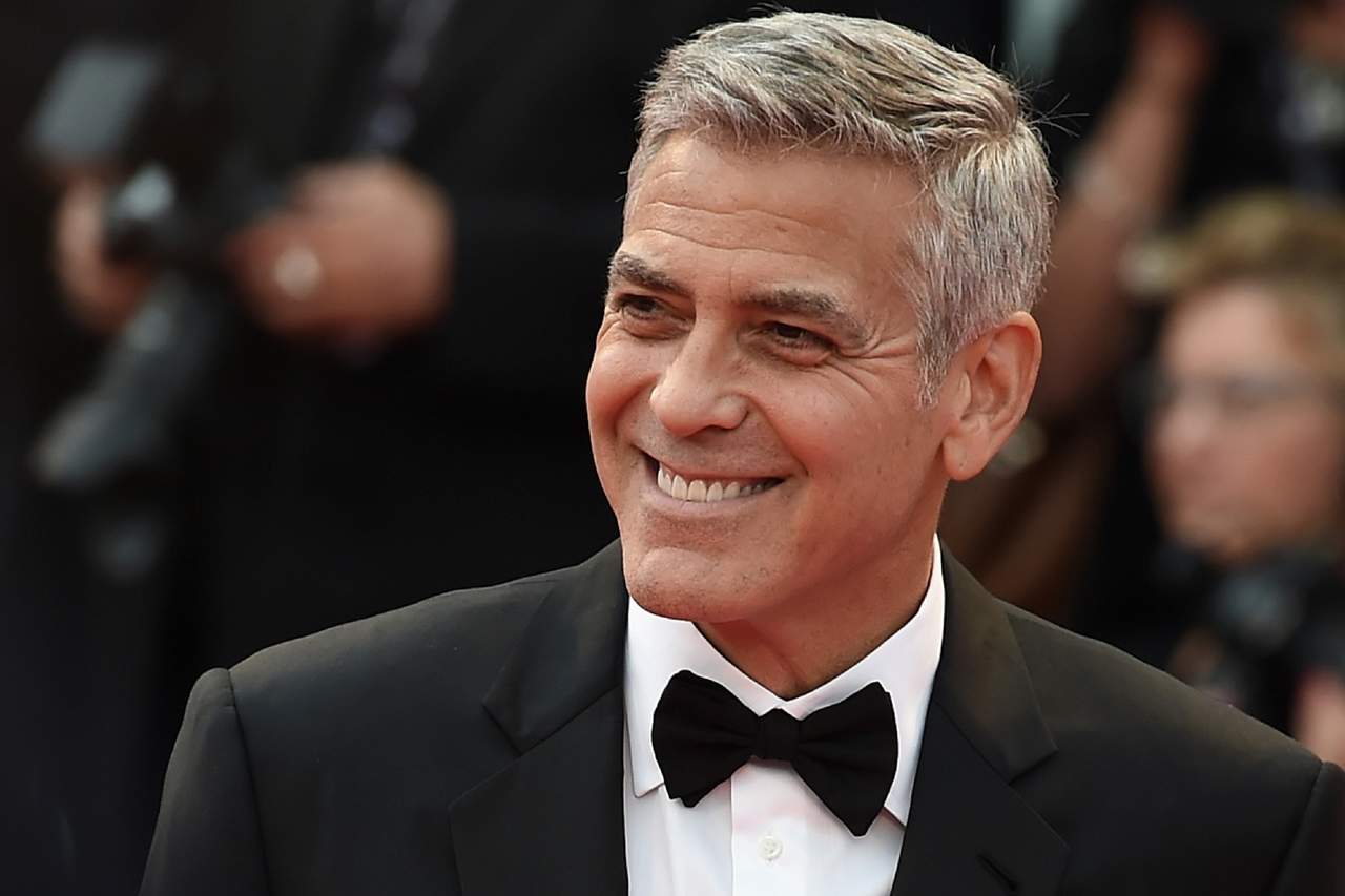 George Clooney sufre accidente en Italia al conducir en moto. Noticias en tiempo real
