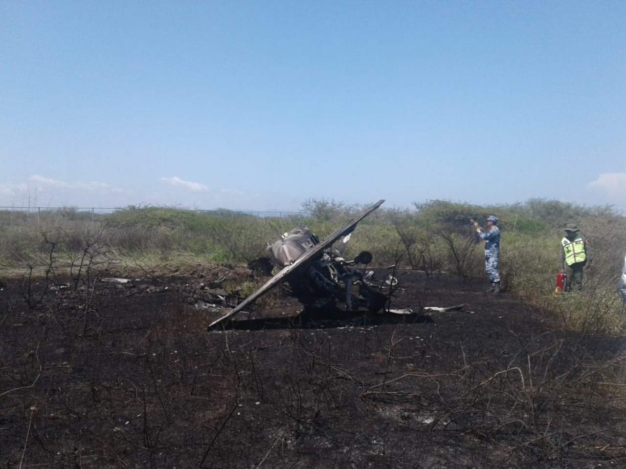 Cae avión de Fuerza Aérea Mexicana en Oaxaca; reportan dos lesionados. Noticias en tiempo real