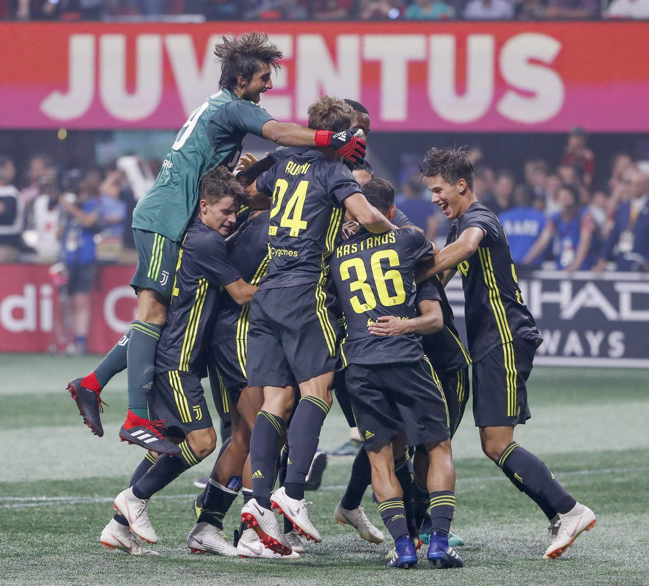 Juventus gana en penales a las Estrellas de la MLS. Noticias en tiempo real
