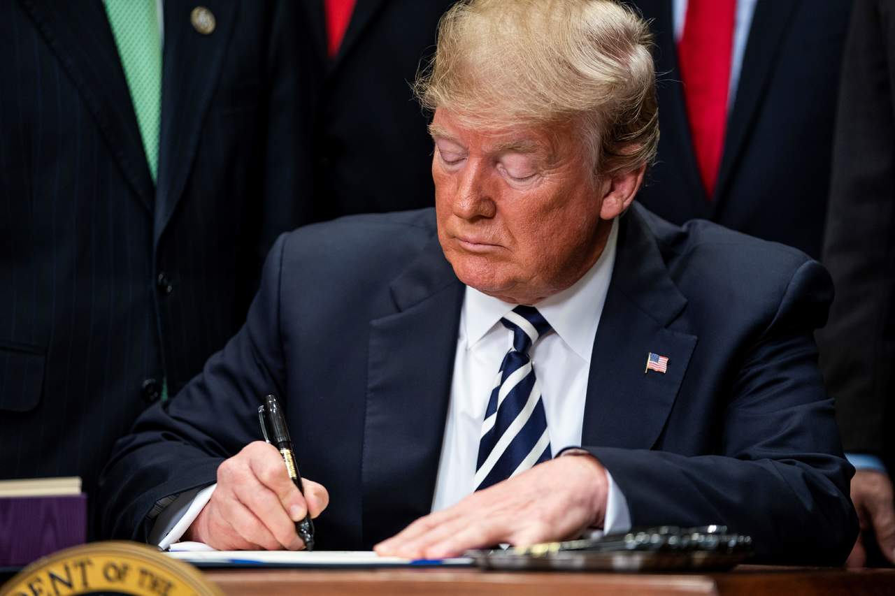 Firma Trump orden para reinstaurar sanciones a Irán. Noticias en tiempo real