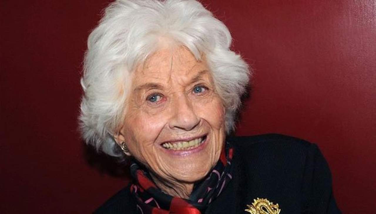 Muere la actriz Charlotte Rae a los 92 años. Noticias en tiempo real