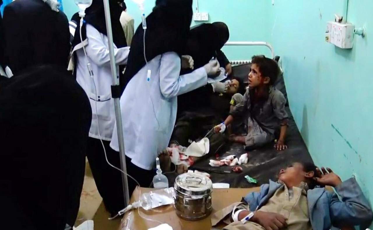 Mueren 29 niños en bombardeo contra autobuses en Yemen. Noticias en tiempo real