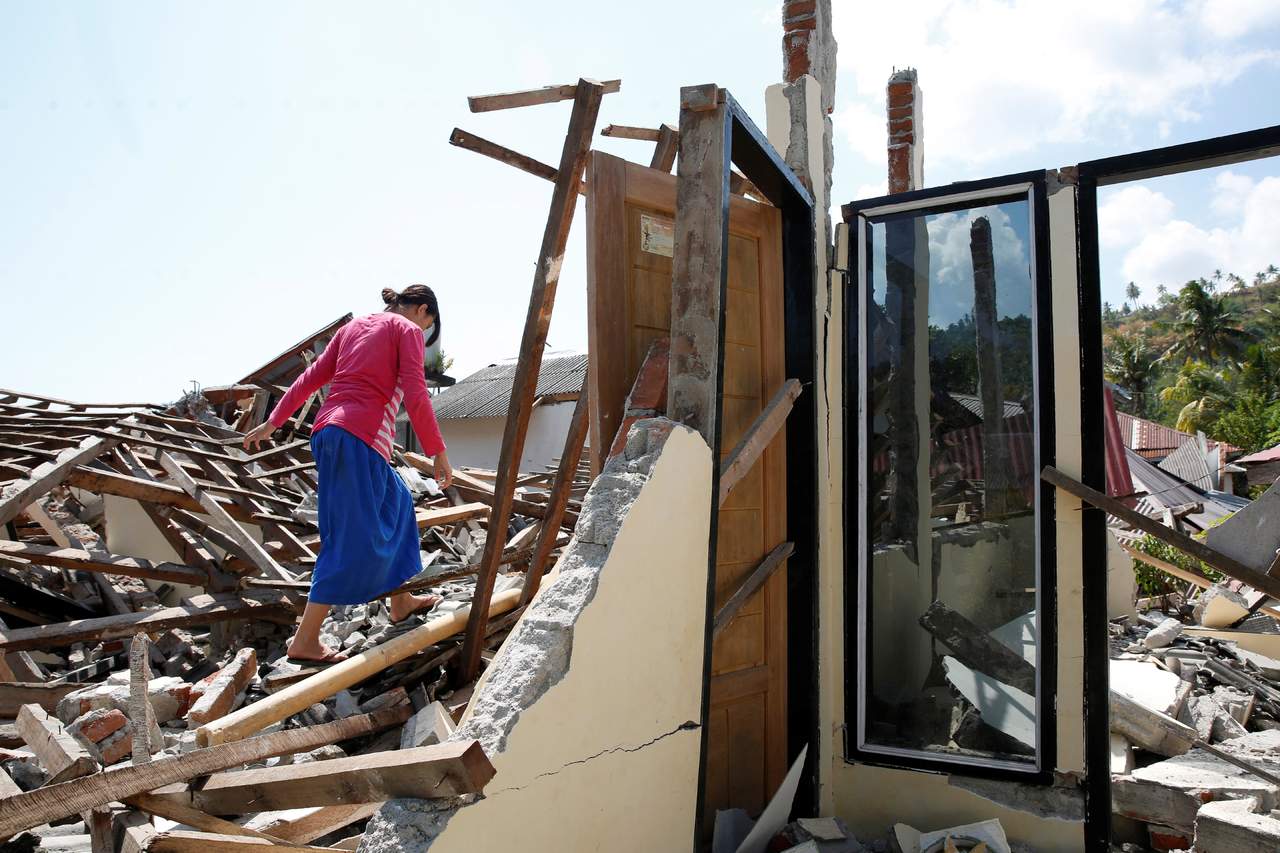 Suman 321 los muertos por sismo en Indonesia. Noticias en tiempo real