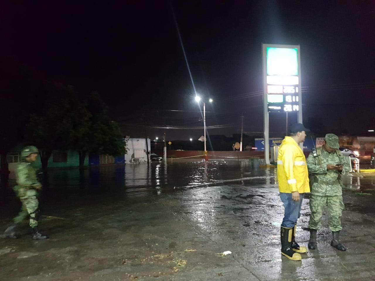 Lluvias generan caos en San Pedro. Noticias en tiempo real
