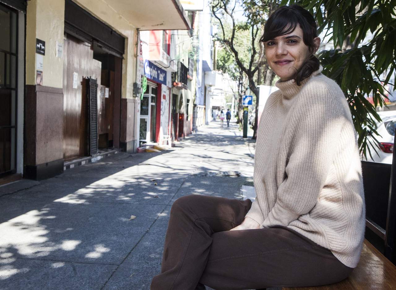 La escritora mexicana, Valeria Luiselli, gana American Book Award. Noticias en tiempo real