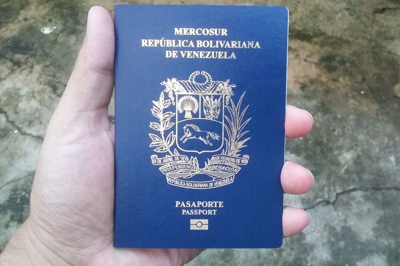 Pedirá Ecuador pasaporte de forma obligatoria a venezolanos. Noticias en tiempo real