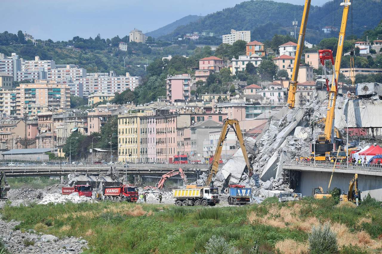 Se eleva a 41 la cifra de muertos por derrumbe de puente en Génova. Noticias en tiempo real