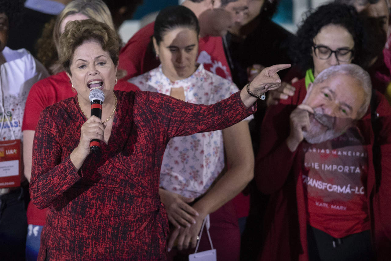 Lidera Rousseff sondeo para ser elegida senadora en Brasil. Noticias en tiempo real