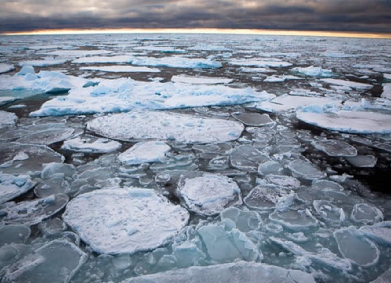 El hielo marino más grueso del Ártico comienza a romperse. Noticias en tiempo real