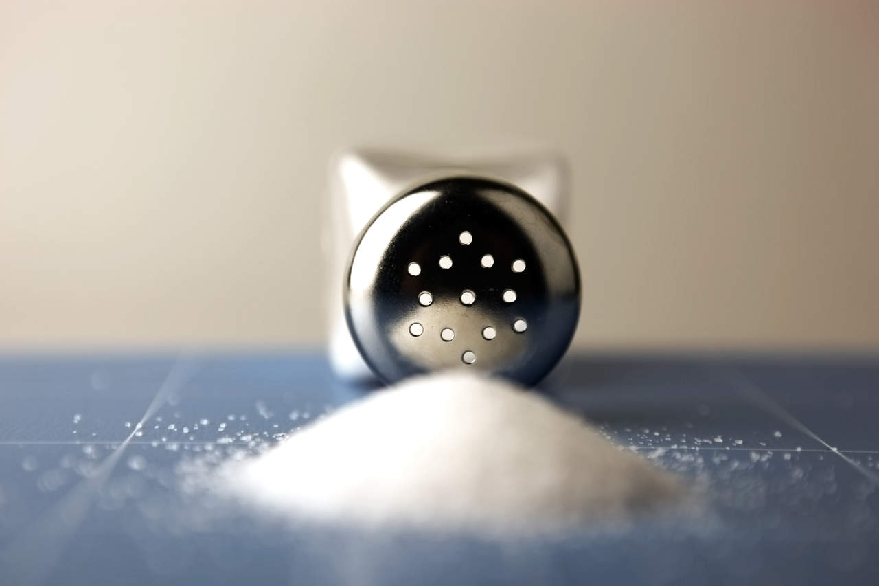 Alto consumo de sal y azúcar dañan al organismo: IMSS. Noticias en tiempo real
