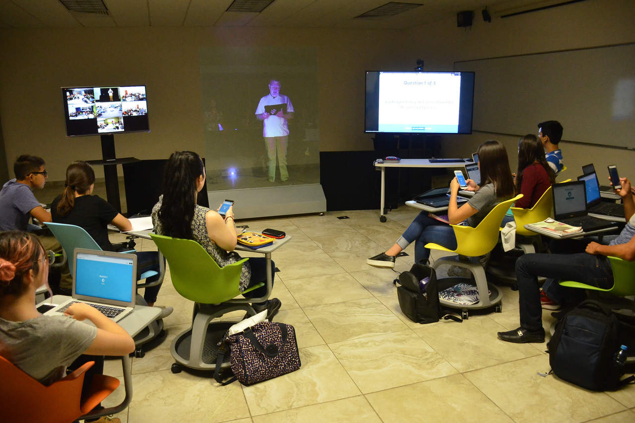 Imparten clase usando un holograma de profesor en La Laguna. Noticias en tiempo real