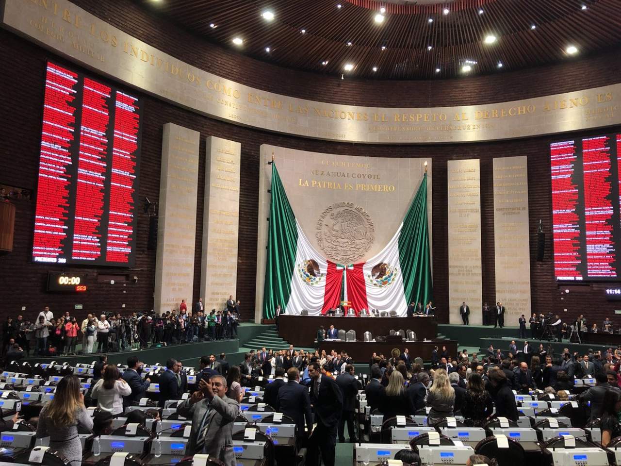 Instalan la LXIV Legislatura en San Lázaro. Noticias en tiempo real