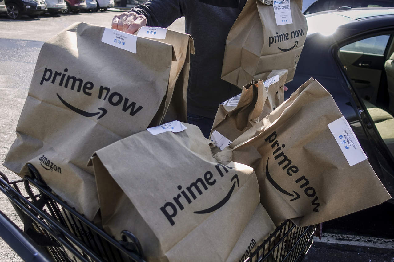 Va Amazon por el mercado de alimentos en línea. Noticias en tiempo real