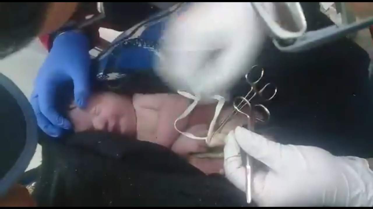 Encuentran recién nacido en baño de metro en CDMX. Noticias en tiempo real